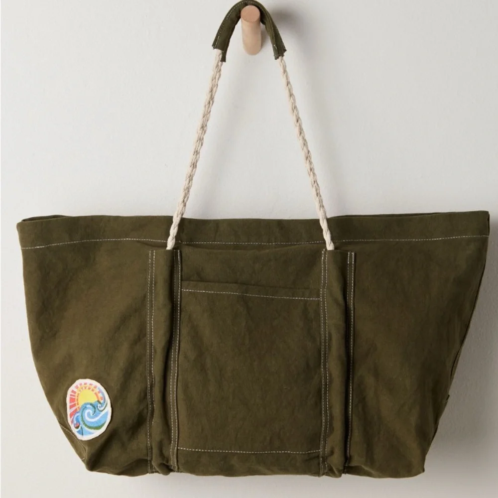 Free People Been There Badge Tote Bag in Sea Serpent NWT - Picture 7 of 7